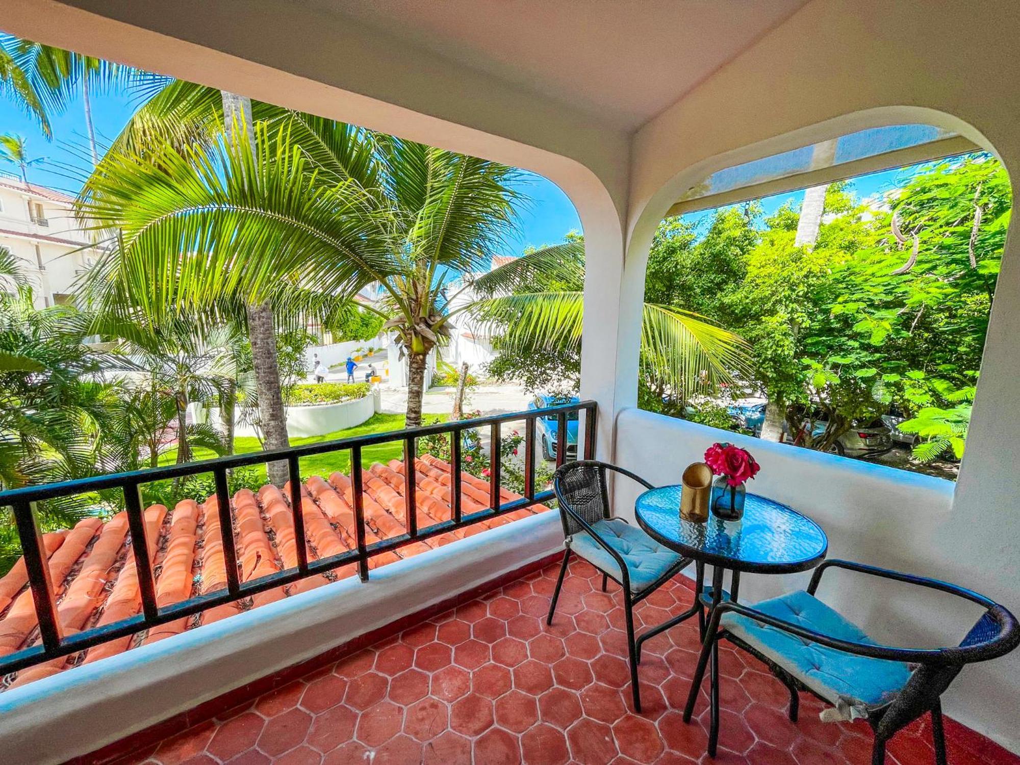 Caribbean Paradise Ocean Breeze Hotel With View Los Corales Bbq Wifi Beach Club & Spa Punta Cana Buitenkant foto
